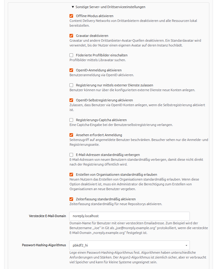 Klappe anschließend den Bereich „Sonstige Server- und Drittserviceeinstellungen“ auf und aktiviere „Ansehen erfordert Anmeldung